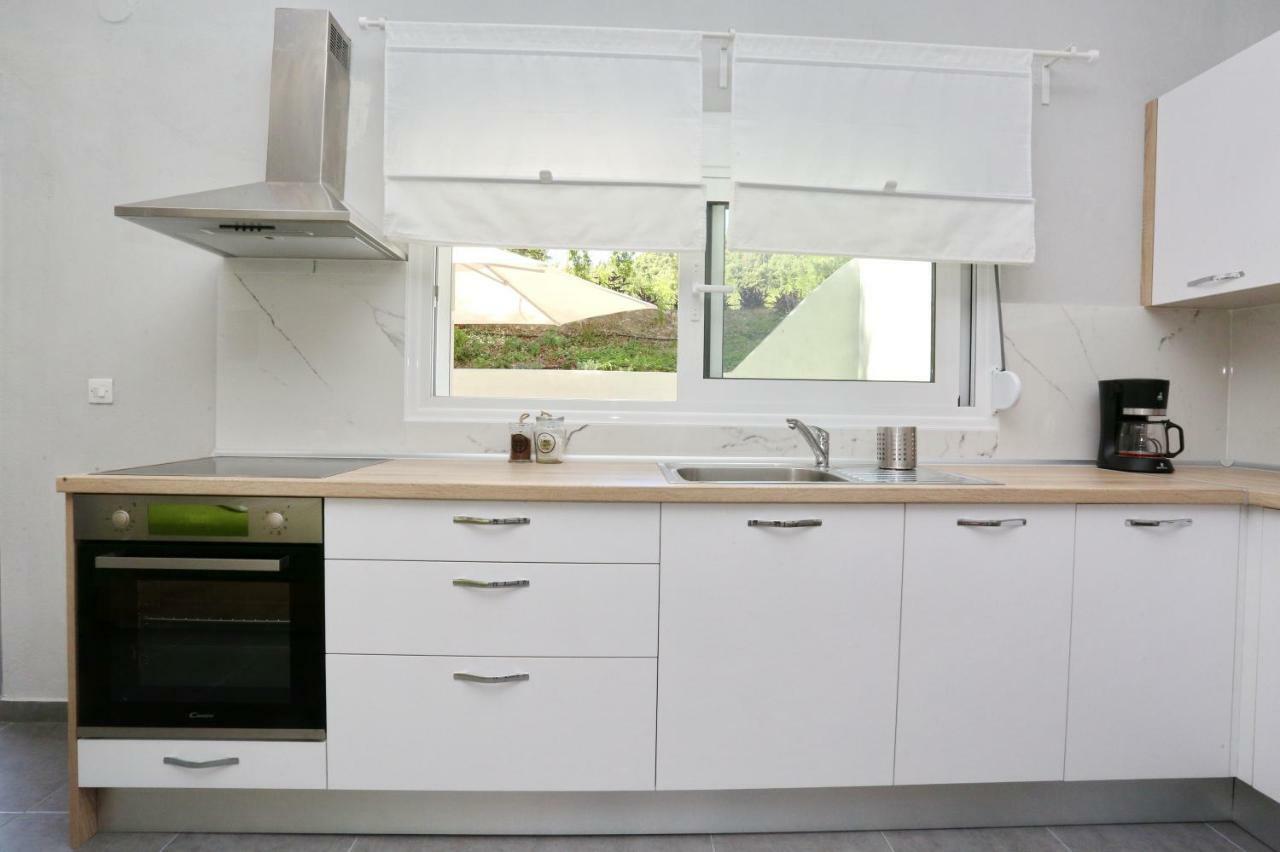 Polychrono Suite 2 Exterior photo